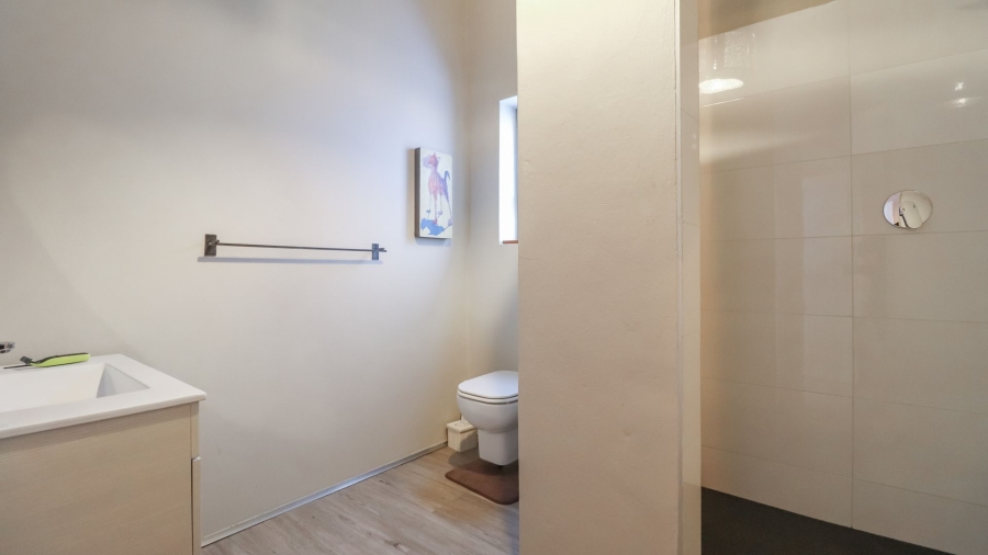 5 Bedroom Property for Sale in Humerail Eastern Cape